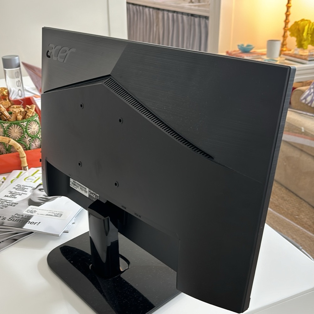 Acer Full Computer HD Monitor - Picture 3 of 3